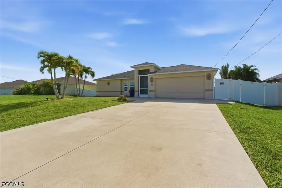 317 SW 25th Avenue, Cape Coral, FL 33991 - #2