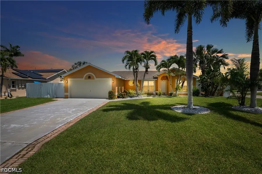 427 SE 19th Terrace, Cape Coral, FL 33990 - #2