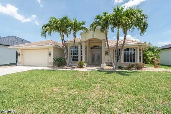 3725 SW 4th Lane, Cape Coral, FL 33991