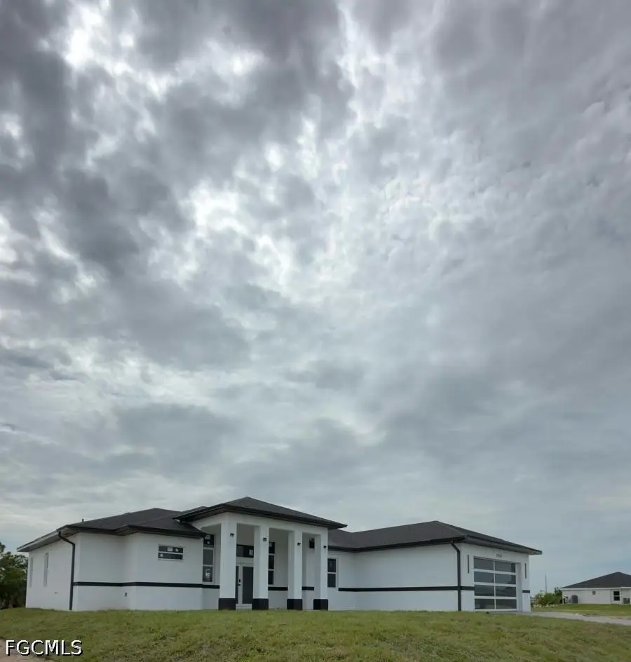 2835 NE 5th Place, Cape Coral, FL 33909 - #2