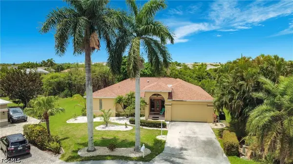 14401 Hampton Lake Court, Fort Myers, FL 33908
