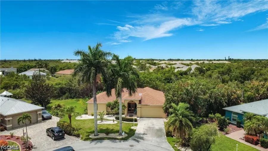 14401 Hampton Lake Court, Fort Myers, FL 33908 - #2