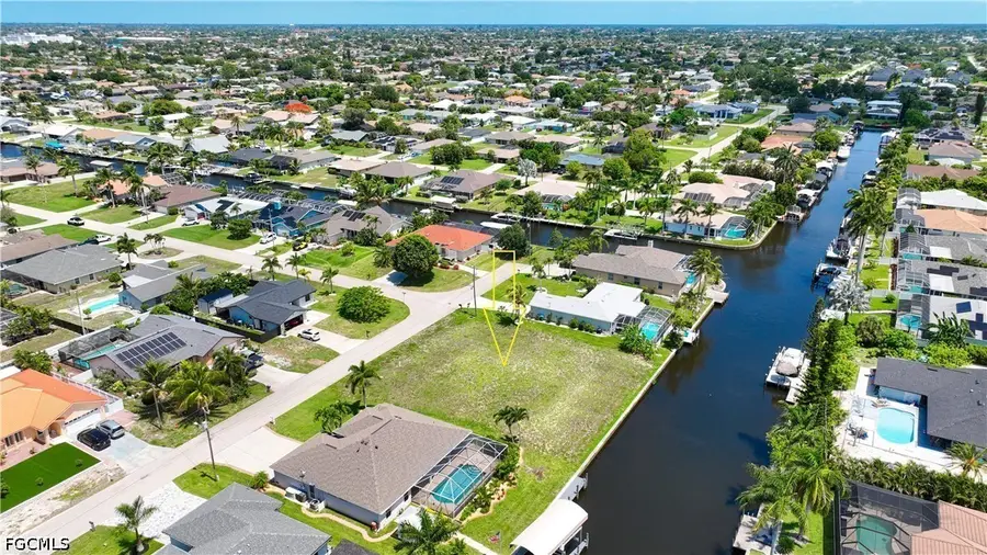 1041 SE 23rd Avenue, Cape Coral, FL 33990 - #2