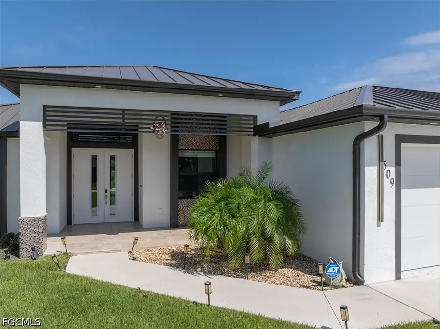 509 NE 5th Terrace, Cape Coral, FL 33909 - #2