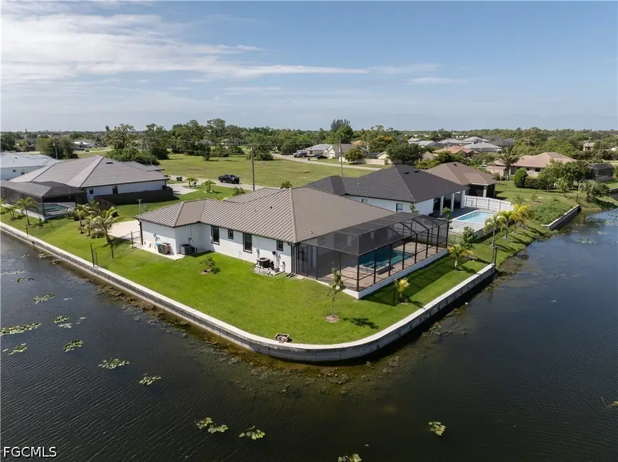 509 NE 5th Terrace, Cape Coral, FL 33909 - #3