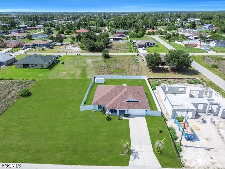 3902 3rd Street Sw, Lehigh Acres, FL 33976 - #3