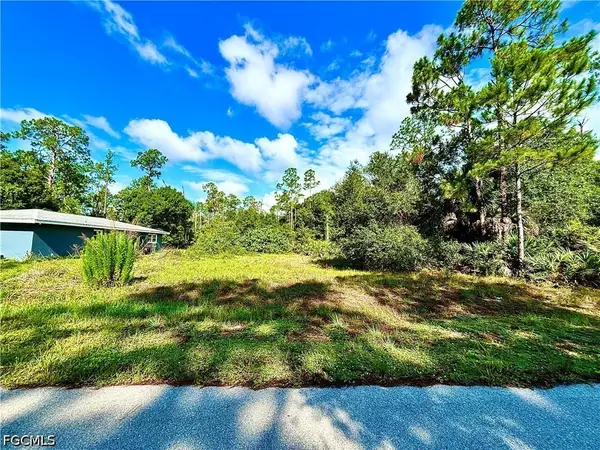 1005 Irving Avenue, Lehigh Acres, FL 33972