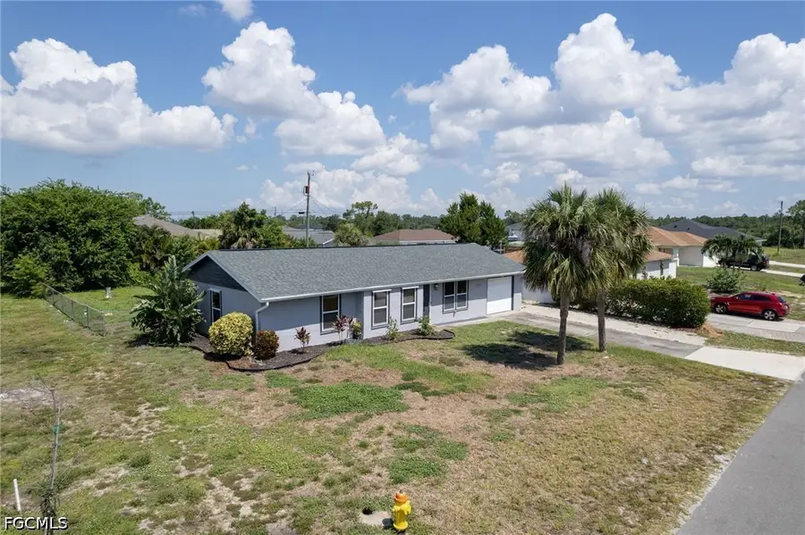2204 NE 15th Place, Cape Coral, FL 33909 - #2