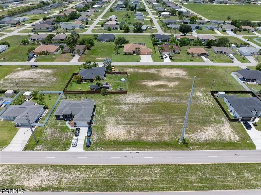 418 Kismet Parkway E, Cape Coral, FL 33909 - #3