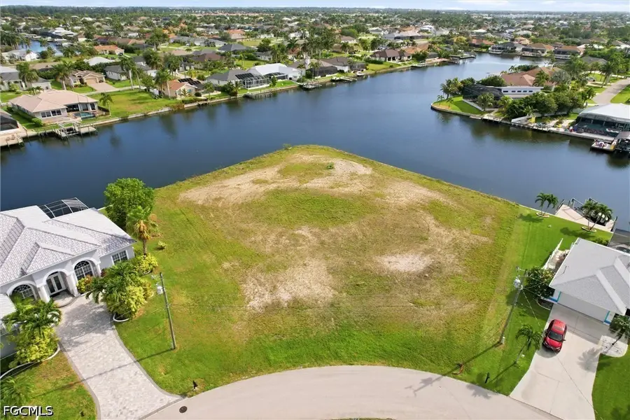3021 SW 27th Place, Cape Coral, FL 33914 - #3