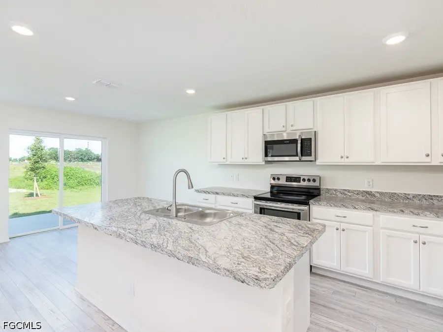 1406 NE 12th Place, Cape Coral, FL 33909 - #2