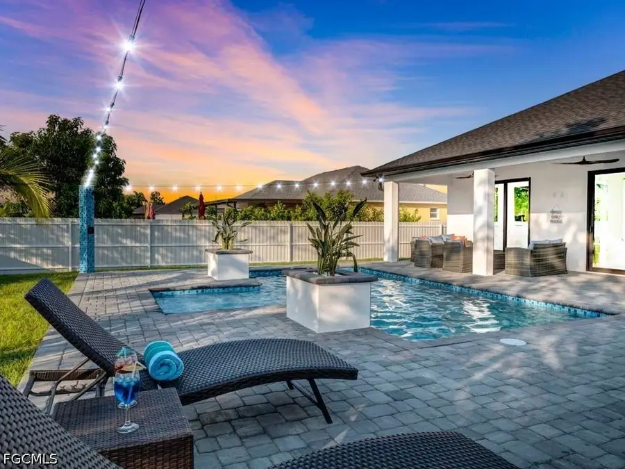 1002 NE 2nd Place, Cape Coral, FL 33909 - #2