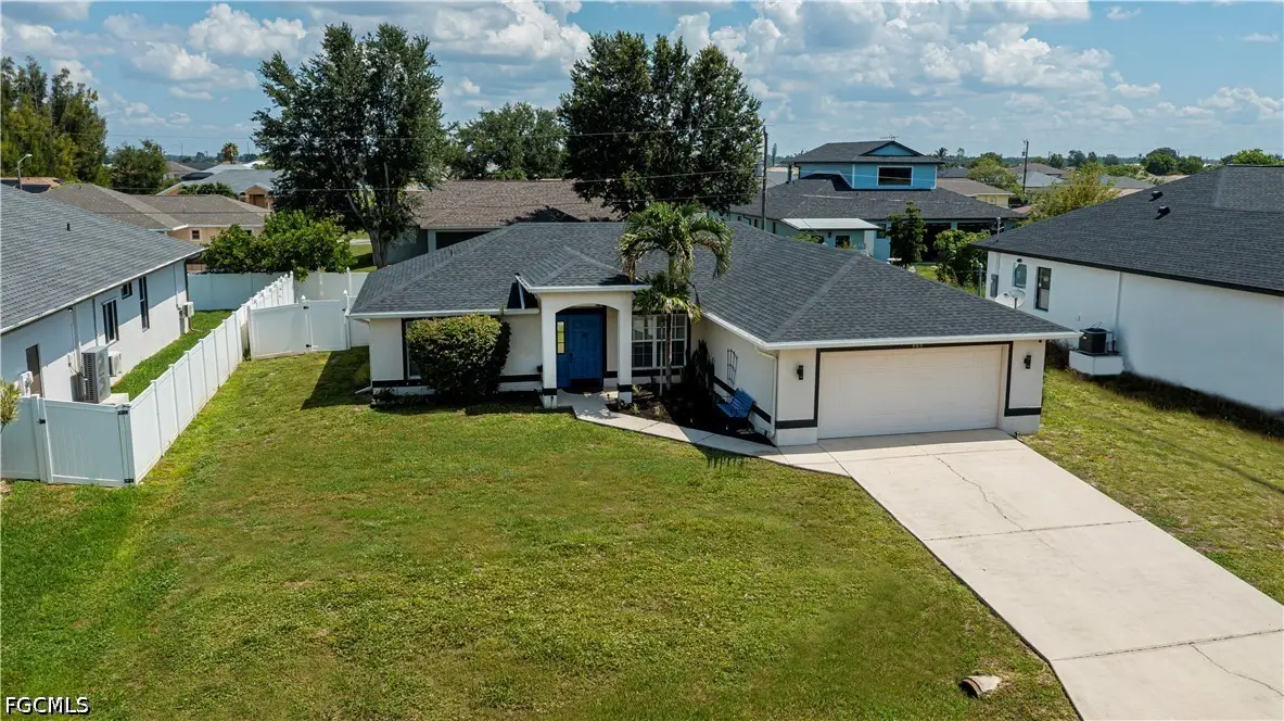 905 NE 17th Street, Cape Coral, FL 33909 - #1