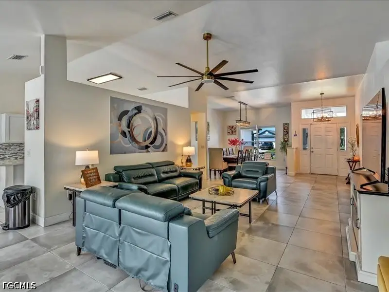 25 NW 29th Place, Cape Coral, FL 33993 - #2