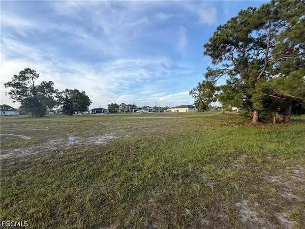 2613 NW 20th Terrace, Cape Coral, FL 33993