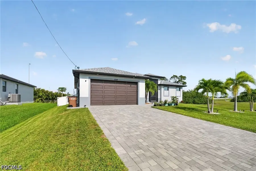 228 SW 31st Place, Cape Coral, FL 33991 - #2