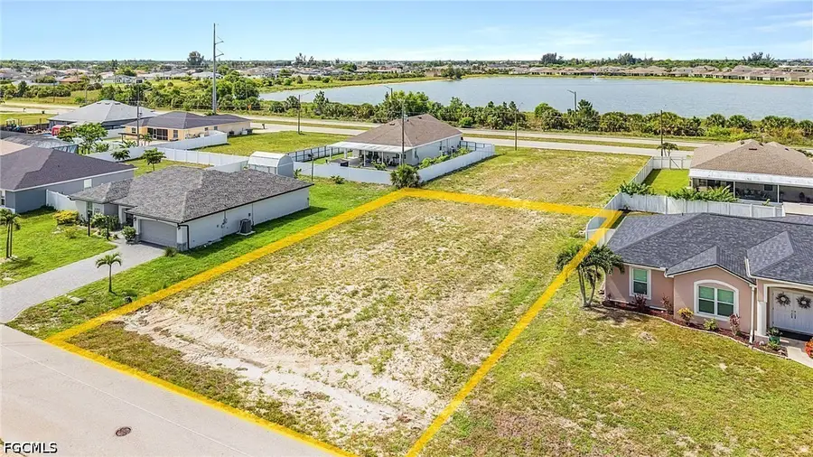 914 NW 8th Terrace, Cape Coral, FL 33993 - #2