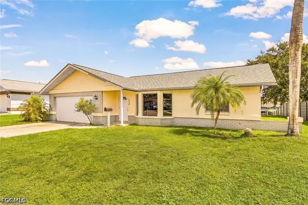 1435 SE 14th Street, Cape Coral, FL 33990