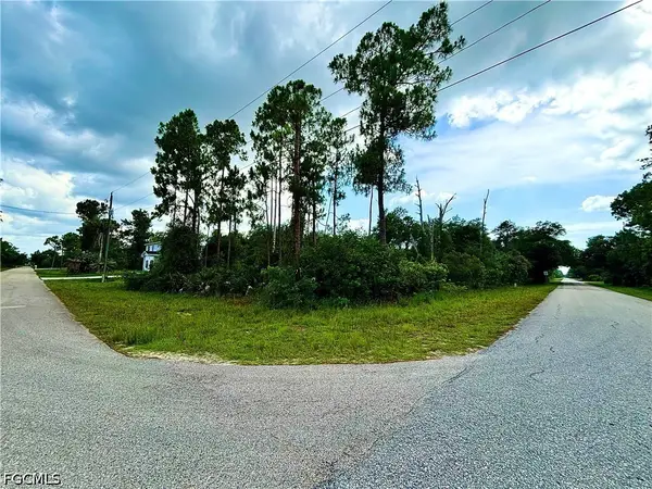 4106 E 21st Street, Alva, FL 33920