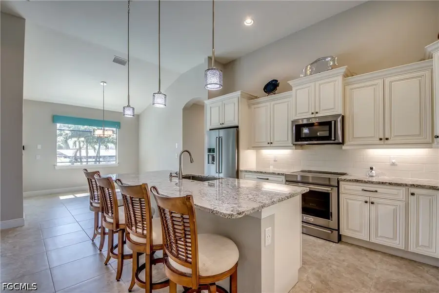3619 SE 1st Avenue, Cape Coral, FL 33904 - #2