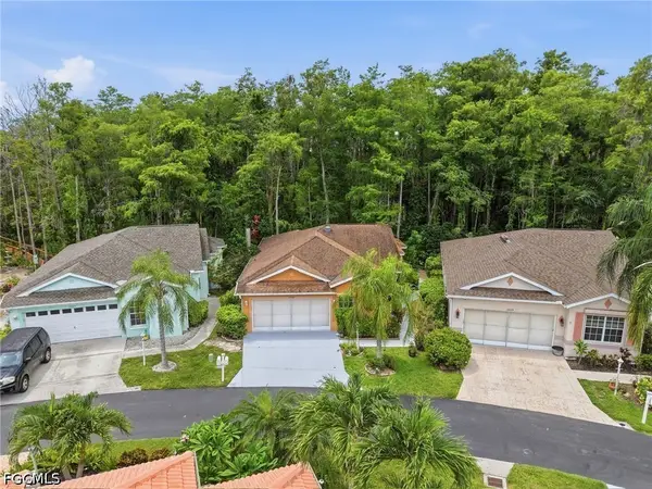 10727 Maui Circle, Estero, FL 33928
