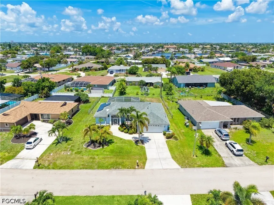 3920 SE 2nd Place, Cape Coral, FL 33904 - #2
