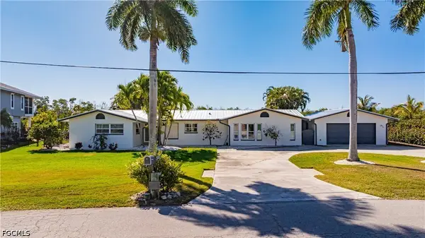 2579 Eighth Avenue, St James City, FL 33956