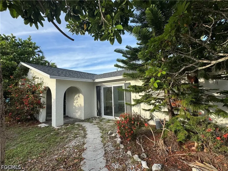 1683 Atlanta Plaza Drive, Sanibel, FL 33957 - #3
