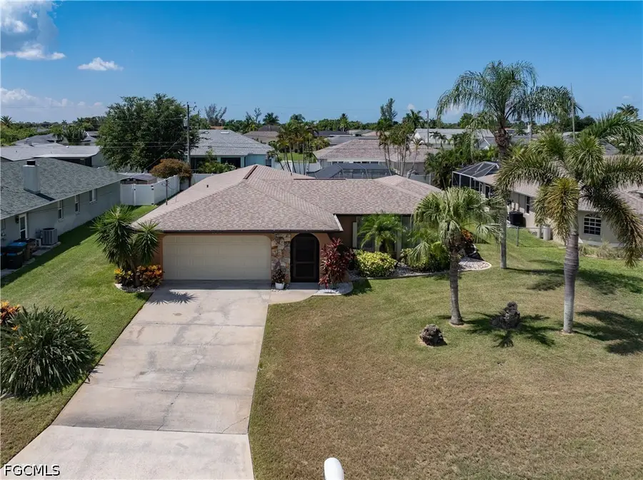 414 SE 31st Street, Cape Coral, FL 33904 - #3
