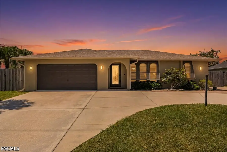 805 SW 52nd Street, Cape Coral, FL 33914 - #2