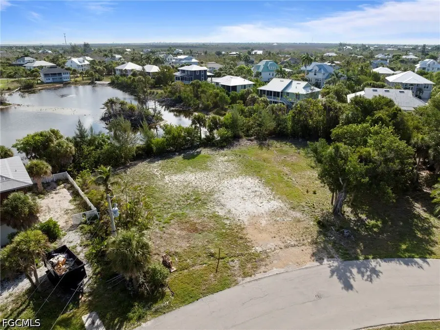 572 Chert Court, Sanibel, FL 33957 - #2