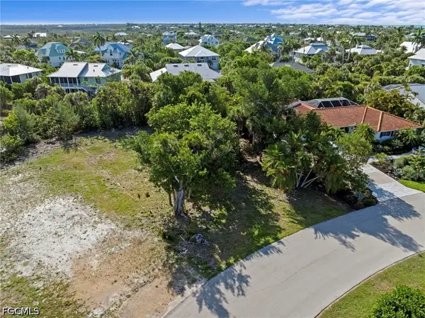 564 Chert Court, Sanibel, FL 33957