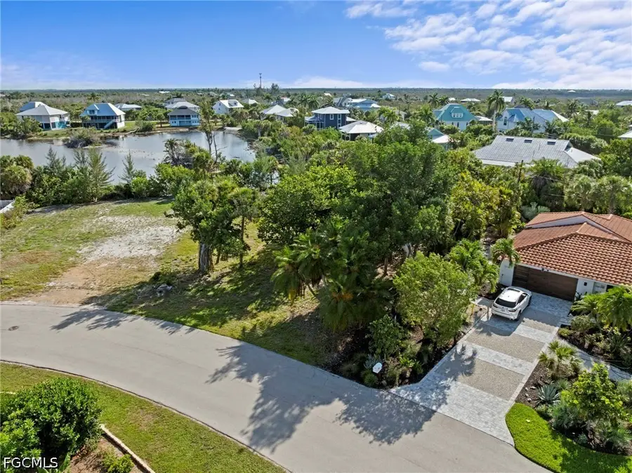 564 Chert Court, Sanibel, FL 33957 - #3