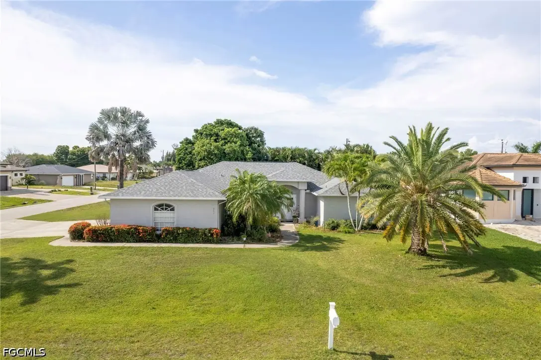 601 SE 19th Street, Cape Coral, FL 33990 - #1