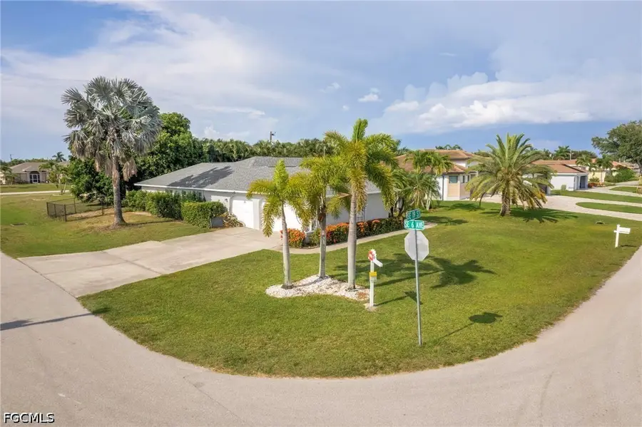 601 SE 19th Street, Cape Coral, FL 33990 - #2
