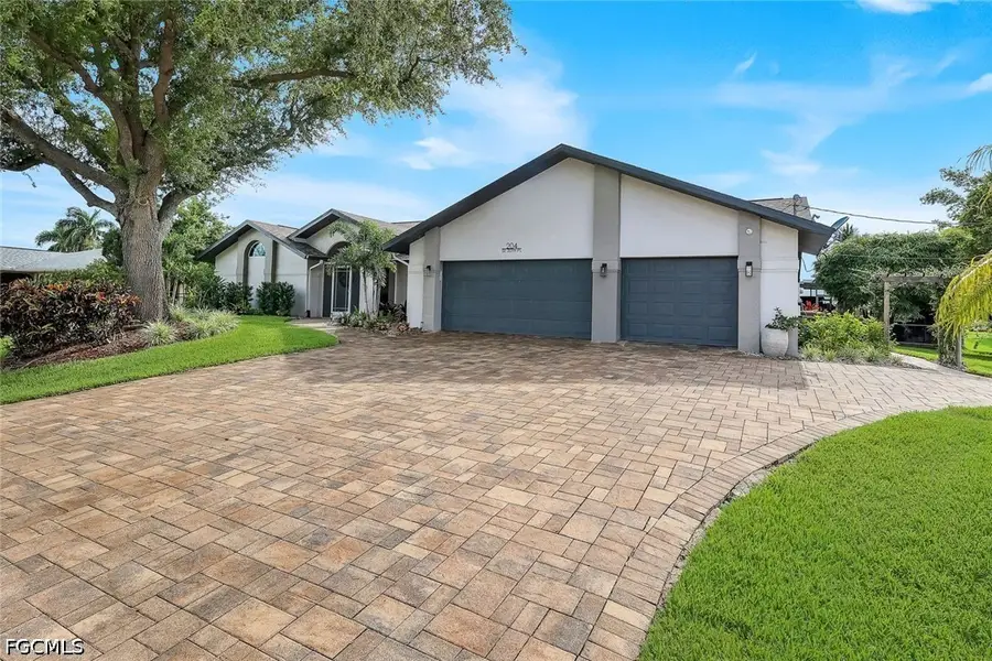 204 SE 20th Place, Cape Coral, FL 33990 - #3