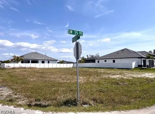3 SW 35th Place, Cape Coral, FL 33991
