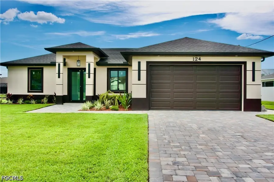 124 SE 2nd Avenue, Cape Coral, FL 33990 - #3