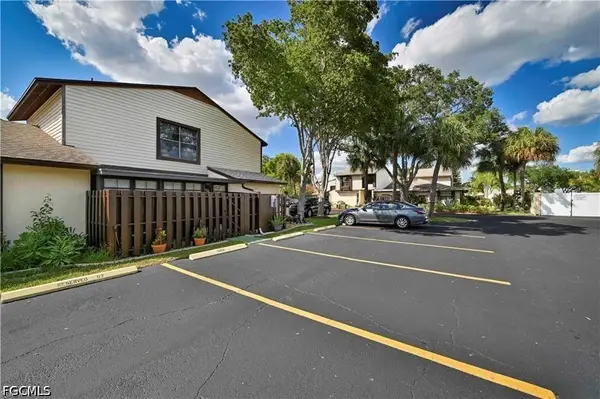 631 SE 12th Avenue #98, Cape Coral, FL 33990