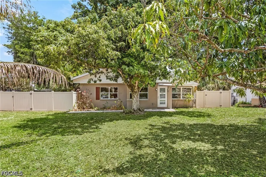 209 Kingston Drive, Fort Myers, FL 33905 - #2