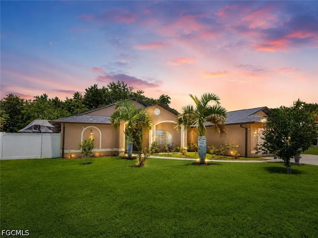 622 SE 10th Avenue, Cape Coral, FL 33990 - #1