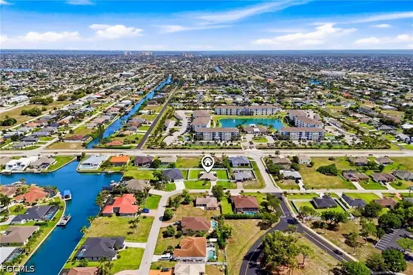 1732 SW 36th Terrace, Cape Coral, FL 33914
