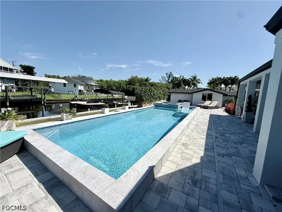 122 E North Shore Avenue, North Fort Myers, FL 33917 - #3