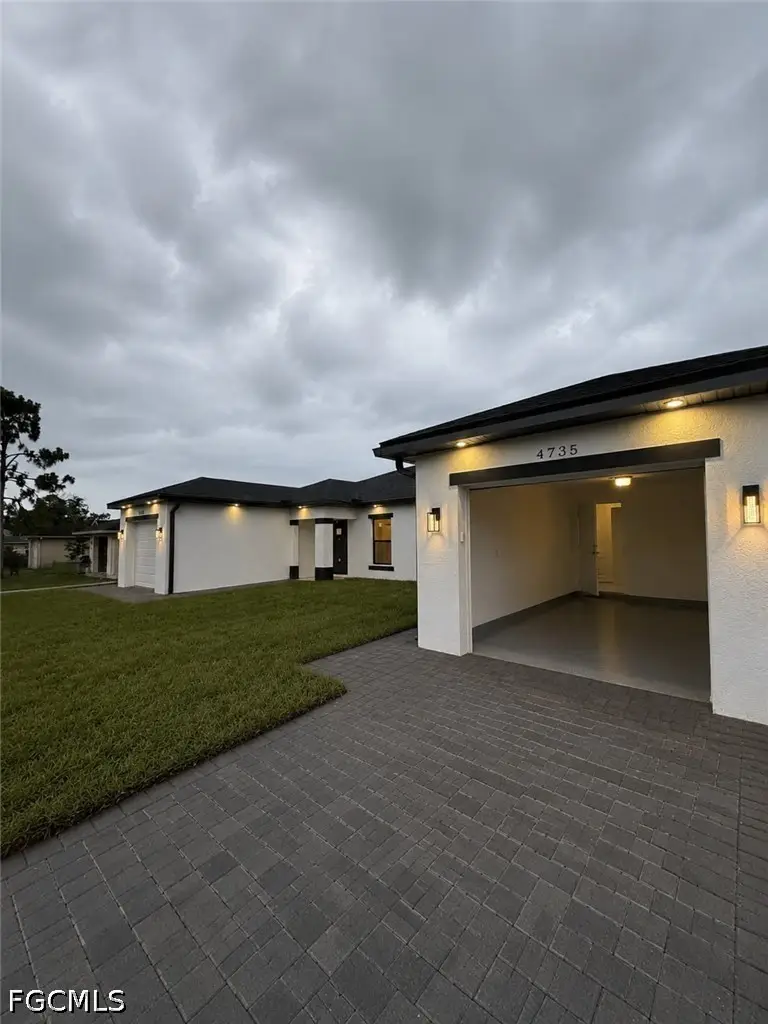 4733-4735 24th Street Sw, Lehigh Acres, FL 33973 - #3