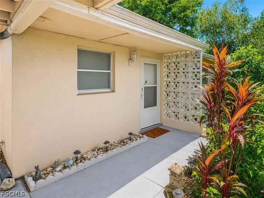 2214 Gladiola Drive, Lehigh Acres, FL 33936 - #2