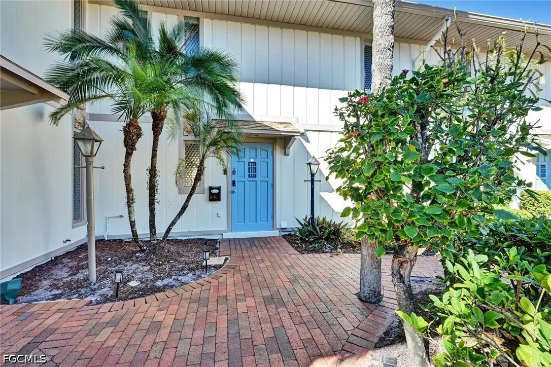 4265 Island Circle #B, Fort Myers, FL 33919 - #1