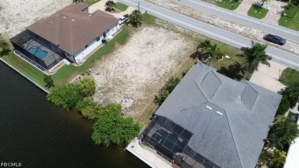 3621 Ceitus Parkway, Cape Coral, FL 33991