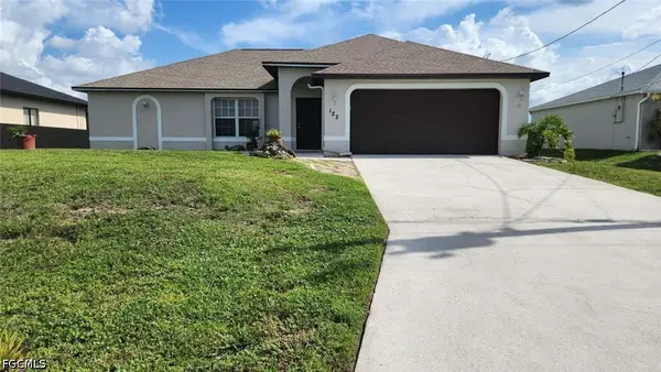 122 NW 9th Terrace, Cape Coral, FL 33993