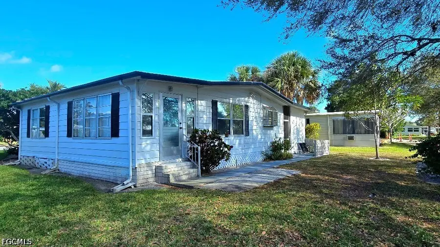 537 Charlemagne Boulevard, Naples, FL 34112 - #3