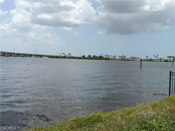 4435 SE 20th Place, Cape Coral, FL 33904